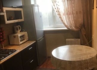 Сдается в аренду 3-ком. квартира, 57 м2, Республика Башкортостан, улица Менделеева, 211