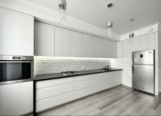 Трехкомнатная квартира на продажу, 86 м2, посёлок Пригородный, ЖК Белый остров, Центральная улица, 1Б