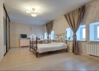 Продается 4-комнатная квартира, 156.2 м2, Вологодская область, Ленинградская улица, 81