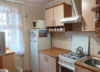 Продаю двухкомнатную квартиру, 51 м2, Курск, улица Димитрова, 37, Центральный округ