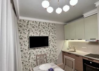 Сдам двухкомнатную квартиру, 37 м2, Сочи, Пластунская улица, 123Ак3, ЖК Раз.Два.Три!