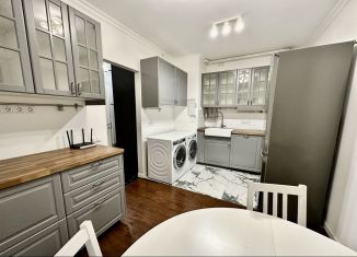 Продам 2-ком. квартиру, 42.5 м2, деревня Раздоры, ЖК Спутник, улица Липовой Рощи, 1к2