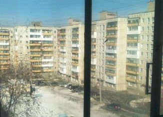 Продается трехкомнатная квартира, 59.7 м2, Свердловская область, улица Рюмина, 1