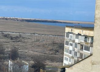 Продается 3-комнатная квартира, 71.3 м2, посёлок городского типа Новоозёрное, улица Героев-Десантников, 9