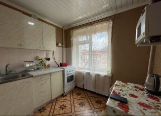 Продается трехкомнатная квартира, 61.2 м2, село Кабардинка, улица Дружбы, 2