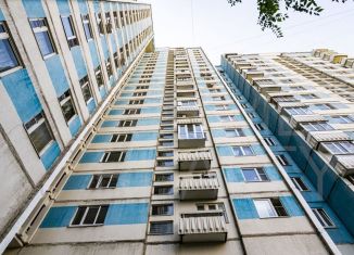 Продается 3-ком. квартира, 74 м2, Москва, улица Коштоянца, 2, метро Проспект Вернадского