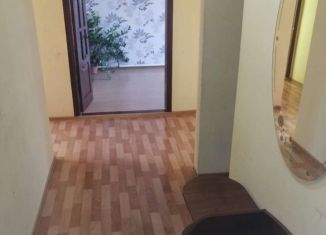 Сдается 3-комнатная квартира, 64 м2, Бугуруслан, улица Космонавтов, 2