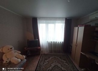 Продаю 1-комнатную квартиру, 31 м2, Михайловка, улица Обороны, 120