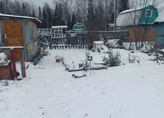 Продаю дачу, 10 м2, посёлок городского типа Ярега, площадь Ленина