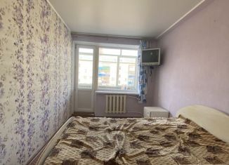 Продажа трехкомнатной квартиры, 60 м2, Калининск, улица Ленина, 134