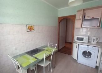 Продается многокомнатная квартира, 65 м2, Челябинская область, улица Труда, 32