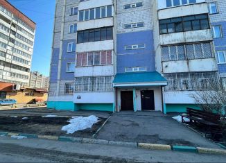 Продается 2-ком. квартира, 58 м2, Барнаул, улица Попова, 137