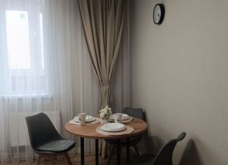 Сдается двухкомнатная квартира, 53 м2, Новороссийск, улица Котанова, 2к1