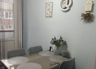 Продаю 3-ком. квартиру, 73 м2, Ставрополь, улица Серова, 472/1, микрорайон № 11