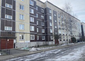 Продам трехкомнатную квартиру, 83 м2, Ленинградская область, Ладожская улица, 8