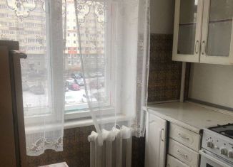 Сдается трехкомнатная квартира, 56 м2, Санкт-Петербург, Кондратьевский проспект, 52, метро Площадь Ленина