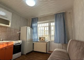 Продается 1-комнатная квартира, 37.2 м2, Иркутская область, улица Гагарина, 15