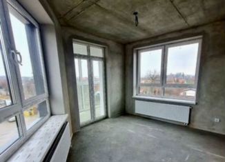 Продаю трехкомнатную квартиру, 80 м2, Калининград