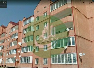 Продается трехкомнатная квартира, 71 м2, Ставропольский край, улица Олега Головченко, 8