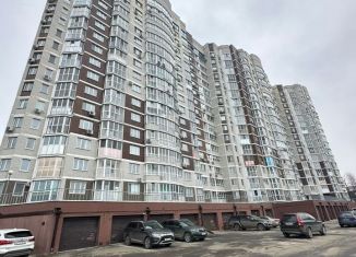 Продам 1-ком. квартиру, 55 м2, Брянск, Мининская улица, 50