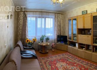 Продажа трехкомнатной квартиры, 63 м2, Оренбург, Салмышская улица, 32, Дзержинский район