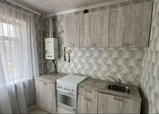 Продаю 2-ком. квартиру, 45 м2, Тула, улица Кутузова, 88А