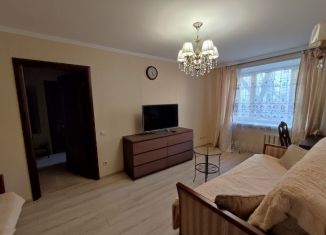 Сдаю в аренду 3-комнатную квартиру, 60 м2, Москва, Старая Басманная улица, 9к2, метро Красные Ворота