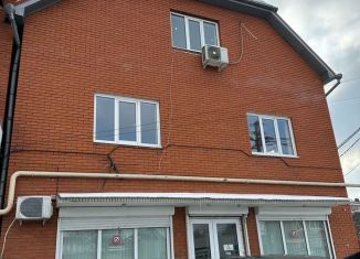 Сдается в аренду помещение свободного назначения, 100 м2, Краснодар, улица Селезнёва, 46, микрорайон Черемушки