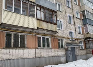 Продажа 2-ком. квартиры, 47 м2, Кировская область, улица Сурикова, 24А