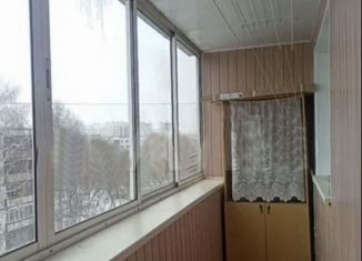 Продается 1-ком. квартира, 32 м2, Челябинск, улица Суркова, 23, Ленинский район