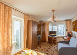 Продаю 1-комнатную квартиру, 31.9 м2, Артём, площадь Ленина, 3/1