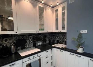 Сдаю в аренду 1-комнатную квартиру, 40 м2, Москва, улица Мусоргского, 7, улица Мусоргского