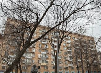 Продаю квартиру студию, 15.7 м2, Москва, Космодамианская набережная, 4/22кВ, метро Новокузнецкая
