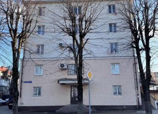 Продам помещение свободного назначения, 350 м2, Нальчик, улица Хмельницкого, 39, район Богданка