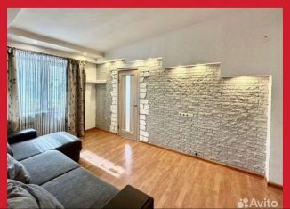 Продажа 3-ком. квартиры, 54 м2, Таганрог, улица Чехова, 303