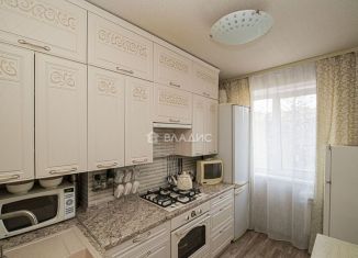 Продается 2-комнатная квартира, 42.8 м2, Нижний Новгород, улица Строкина, 3А, метро Кировская