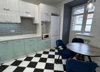Продам 2-ком. квартиру, 66 м2, Оренбургская область, улица 60 лет Октября, 1В