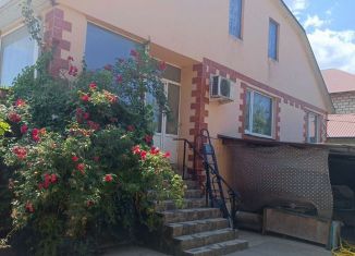 Дом в аренду, 200 м2, Темрюк, Центральная площадь