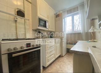 Продам 3-ком. квартиру, 58 м2, Екатеринбург, улица Академика Бардина, 45