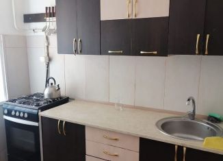 2-ком. квартира в аренду, 43 м2, Луга, проспект Кирова, 87