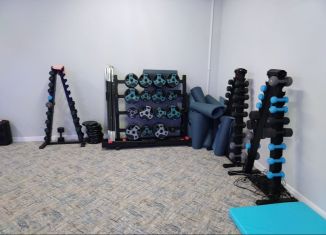 Сдаю в аренду помещение свободного назначения, 100 м2, Грозный, улица Сайханова, 99, Байсангуровский район