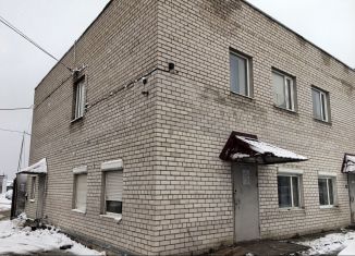 Сдаю в аренду торговую площадь, 61 м2, Псков, Новгородская улица, 7А