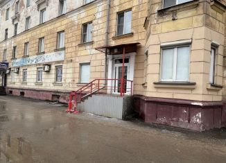 Продаю торговую площадь, 79 м2, Череповец, улица Металлургов, 13