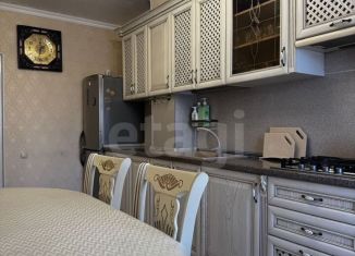 Продажа 3-ком. квартиры, 75 м2, Владикавказ, проспект Доватора