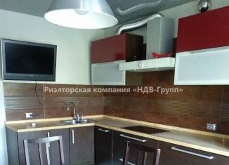 Сдам 2-ком. квартиру, 60 м2, Хабаровский край, улица Данчука, 12к2