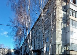 Продается 2-ком. квартира, 45 м2, Нижний Тагил, улица Калинина, 97