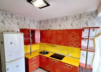 Аренда 2-ком. квартиры, 56 м2, Пенза, улица Терновского, 203