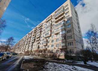 Продам 1-ком. квартиру, 33.2 м2, Санкт-Петербург, улица Маршала Казакова, 38к1, метро Ленинский проспект