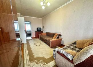 Сдам в аренду 2-ком. квартиру, 47 м2, Старый Оскол, улица Ленина, 40