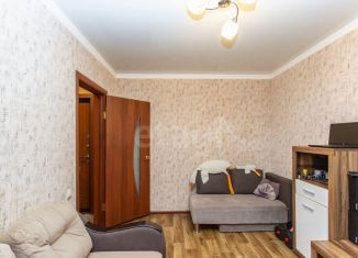 Продаю 1-ком. квартиру, 29 м2, Тобольск, 9-й микрорайон, 13